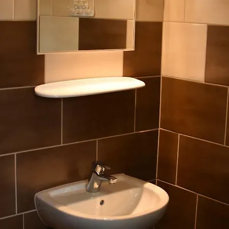 Appart hôtel Varazs Wellness Apartman *